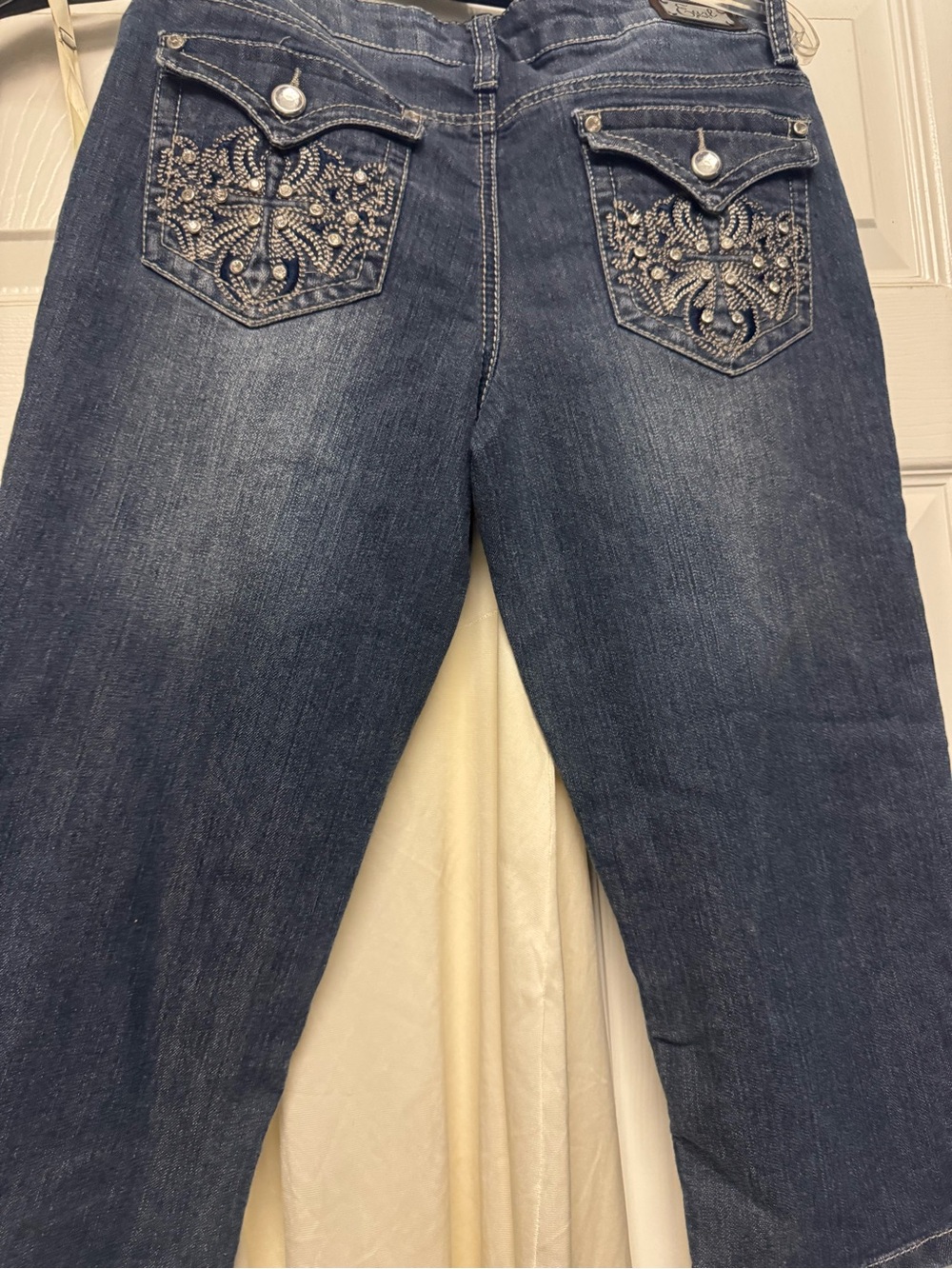 Dark Wash Women's Jeans with Embellished Coin Pocket